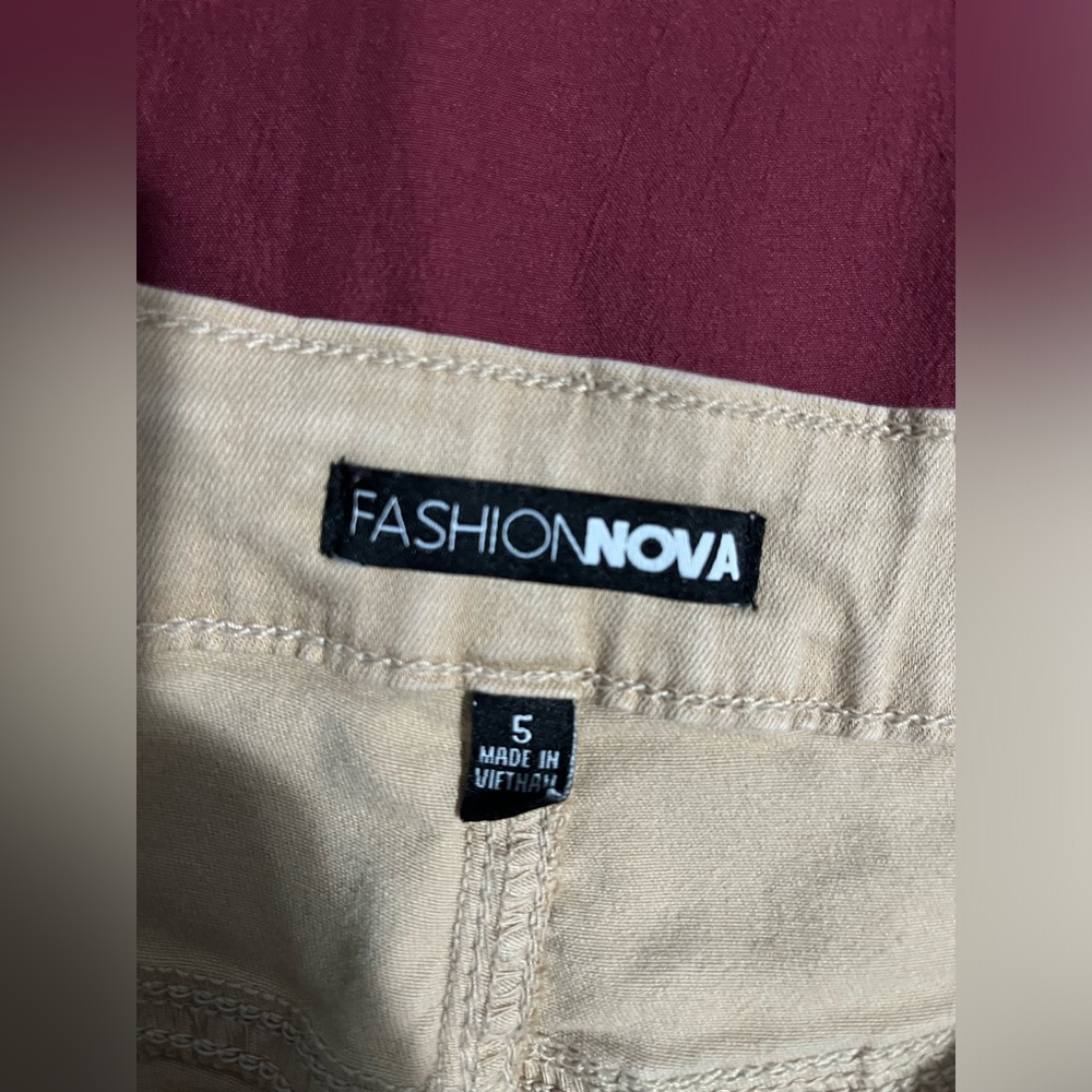 Fashion nova jeans - Picture 2 of 2